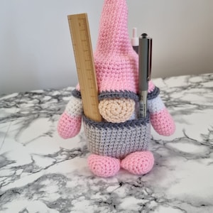 gnome secret jar/ desk tidy