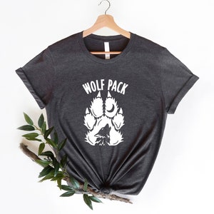 Wolf Pack Shirt, Wolf Pack T-Shirt, Familie Passende Shirts, Wolf Liebhaber Shirt, Wolf Grafik T-Shirt, Familie Passende Outfits, Frauen Wolf Pack T-Shirt