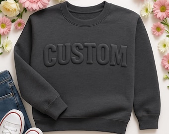 Sudadera personalizada con texto en relieve en el pecho y la manga, regalo unisex personalizado para hombre o mujer, sudadera con capucha con texto en relieve.