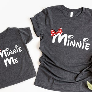 Minnie und Minnie Me Shirt, süßes Disney Shirt, Mama und ihre Tochter Passendes T-Shirt, Muttertagsgeschenk, Disneyland Kleidung, Trend T-Shirt, Individuell