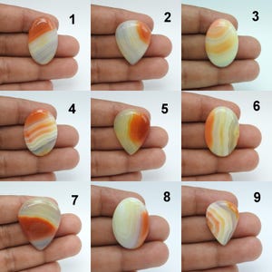 9 natürliche, gebänderte Achat-Cabochons, orangefarbenes Mischformen-Edelsteinset für die Schmuckherstellung