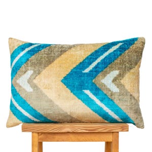 Almohada decorativa en color verde azulado, almohadas ikat en color verde azulado, almohada en color verde azulado y gris, almohada decorativa en color gris, almohada decorativa de lujo, almohada decorativa para sofá, almohada de terciopelo azul
