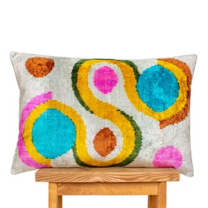 Almohada ikat rosa, almohadas multicolores, almohada decorativa bonita, almohada decorativa moderna, almohada rosa y azul, almohada decorativa para sofá, almohada decorativa verde azulado