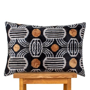 Velvet cushion cover 16x16,ikat silk velvet pillow,Black Brown Throw pillow,Lumbar Sofa pillow,Black pillow 24x24,Trendy pillow velvet