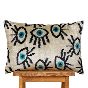 Modern Velvet Pillow with Eye Motif – Unique Handmade Decor