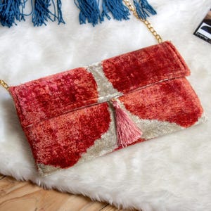 Bolso de mano rojo / Bolso de mano Ikat / Bolso de mano de terciopelo rojo / Bolso de mano hecho a mano / Bolso de mano rojo elegante /