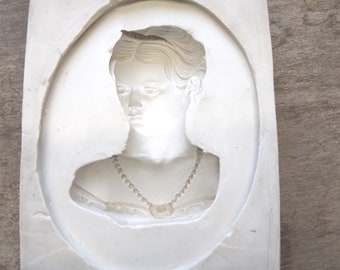 1 silicone mold for the production of a semi-relief of Empress Elisabeth of Austria