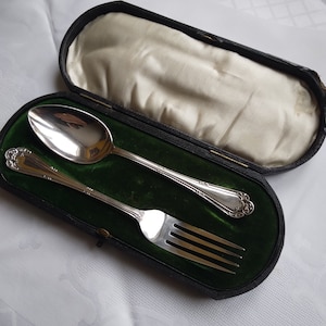 Antikes Taufbesteck in Etui um 1900 Vintage EPNS Sheffield versilbert Vorlegebesteck