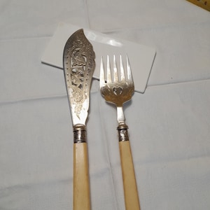 2 Fish Serving Cutlery EPNS Sheffield Silver Plated Vintage around 1880