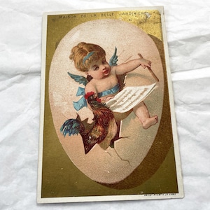 Final do século XIX - Old Chromo - Putti - Maison de La Belle Jardiniere - Cartão comercial vitoriano