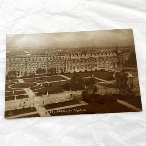 Década de 1920 - Postal de París - Jardín de las Tullerías - Louvre - Postal escrita