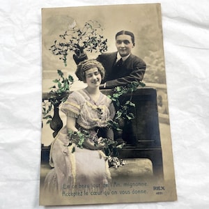 Anni '10 - Cartolina d'epoca francese di buon anno raffigurante una coppia