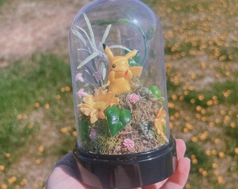Pikachu Pokémon Terrarium Dome