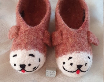 Animal felt slippers for dog fans in size 40/41 for warm feet, birthday present, have yourself
