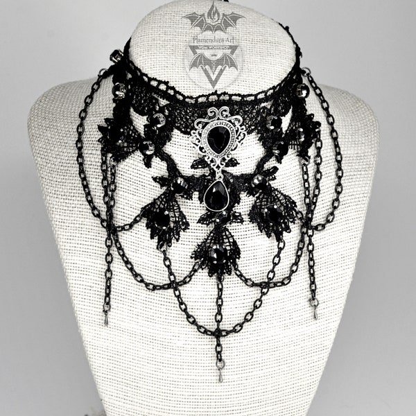 Collier noir victorien Royalty avec chaînes noires drapées pour bal de promo, mariage, anniversaire, festivals et concerts par Plamendura Art