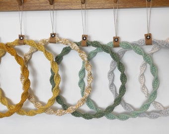Macrame door wreath in many colors and 3 sizes - year-round hanging decoration for your window or door