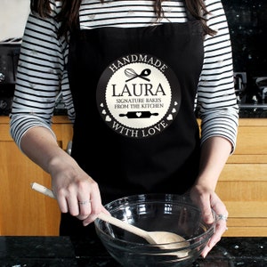 Personalised Handmade Black Apron Gifts for Moms Ideal for Birthdays Mother&#39;s Day Gift Wrap