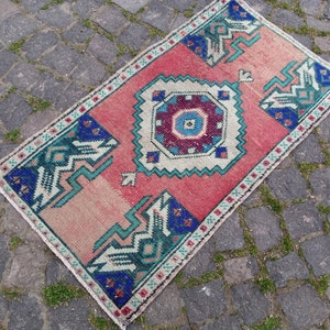 Handwoven Vintage Turkish Kilim Rug Mat: 3.1x1.6 ft Wool Cotton Rug