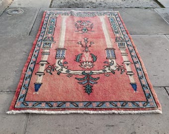 Vintage Türkischer Wollteppich: Kleiner Handgeknüpfter Seccade Teppich 130x70 cm