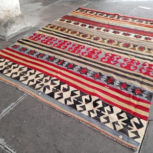 Vintage Turkish Kilim Rug: Colorful Wool, Handmade (6.8x5.1 ft)