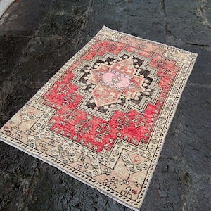 Armenian Antique Pastel Rug, 4.8x3.1 ft Antique low Pile Handmade Rug, area RUG pastel, home decor Armenian Rug, Armenian Rug, Pink RUG