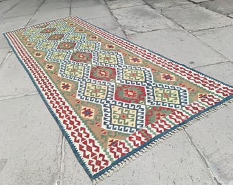 ヴィンテージキリム ヴィンテージクルドキリムランナー：レッドウール廊下ラグ（8.6x3.2