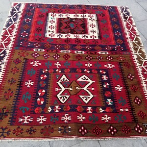 Kilim square vintage Turkish, 5x4.6 Kilim Rug, Area wool kilim, handmade Kilim vintage Rug, Anatolian home decor kilim Rug, kids Room rug