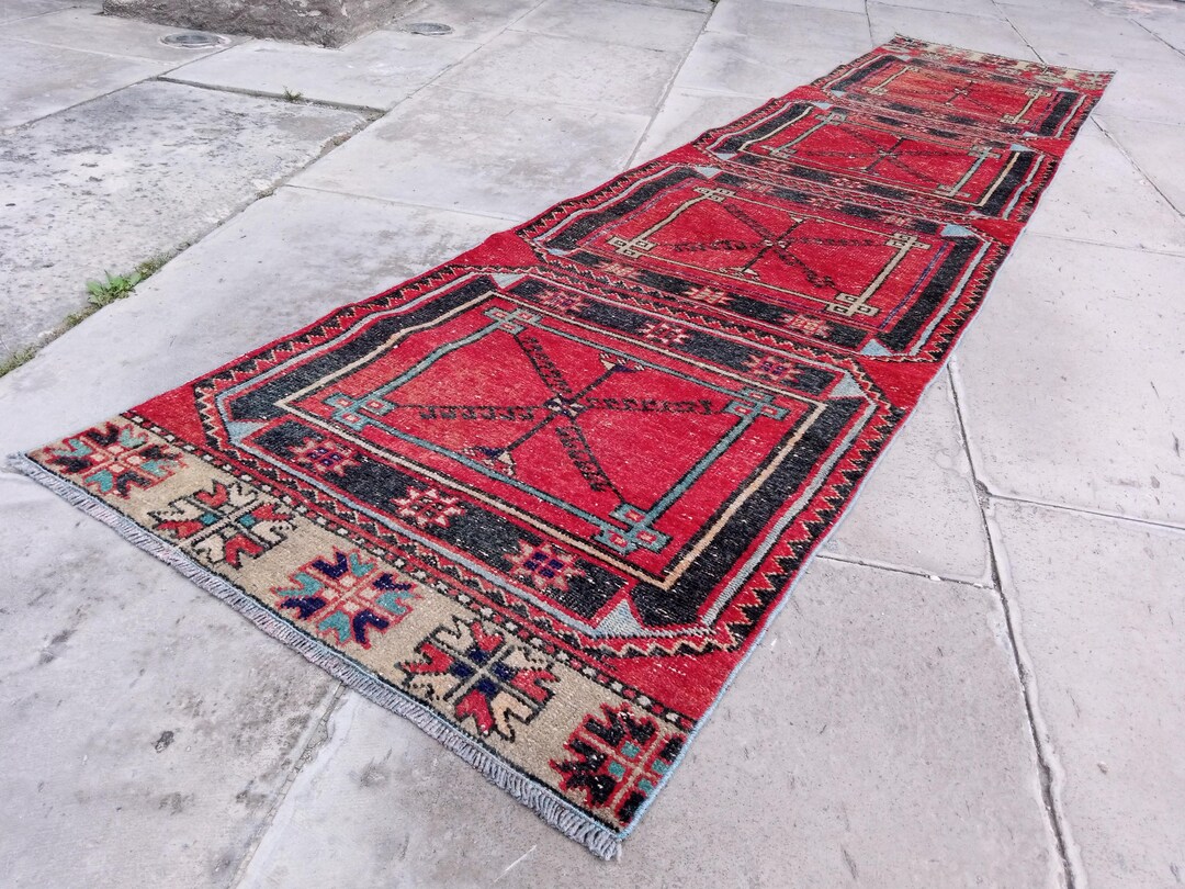 トルコのハンドメイドカーペット ウールラグ 赤 楽天市場】【15%OFFクーポン対象品】トルコ絨毯 手織りラグ ヤヒヤル