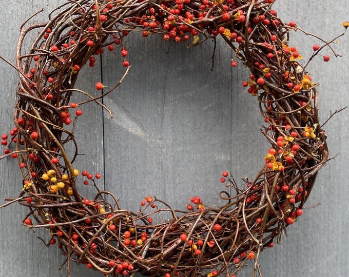 15inch Bittersweet Wreath, American Bittersweet Wreath, Natural