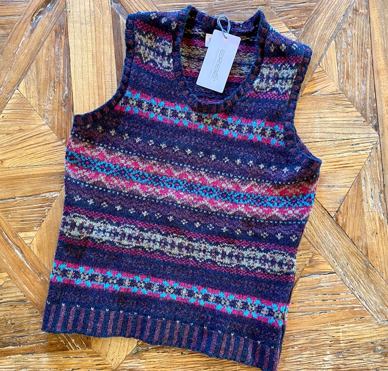 Eribe Westray Vest in Ruby Glow Made in Scotland 100% - Etsy Australia