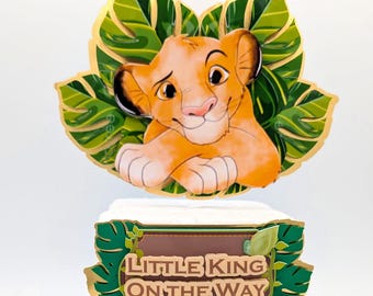 シンバ、ミーアキャット、ラフィキ、プンバァなどが登場する