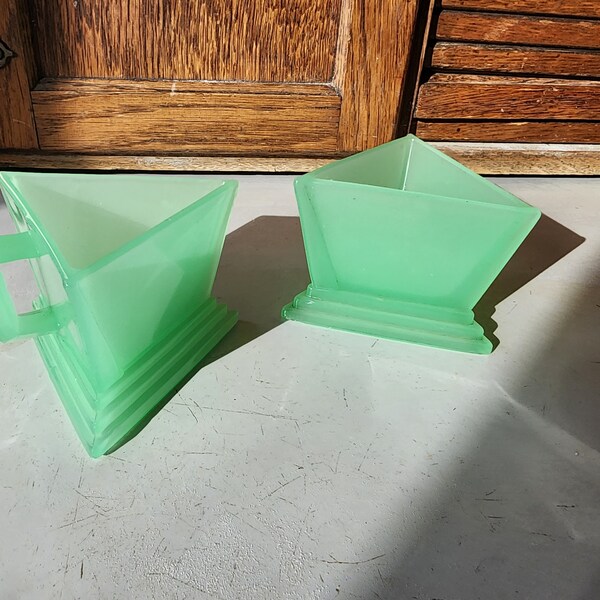 Antique 1920s New Martinsville Art Deco modernistic jade green glass sugar and creamer set