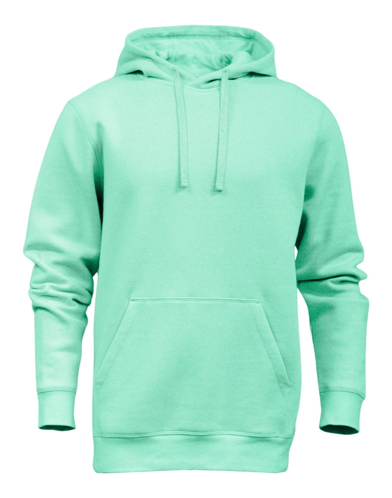 K&ouml;nnte beinhalten: Ein einfarbiger mintgr&uuml;ner Hoodie mit einer K&auml;ngurutasche und einer Kapuze mit Kordelzug.