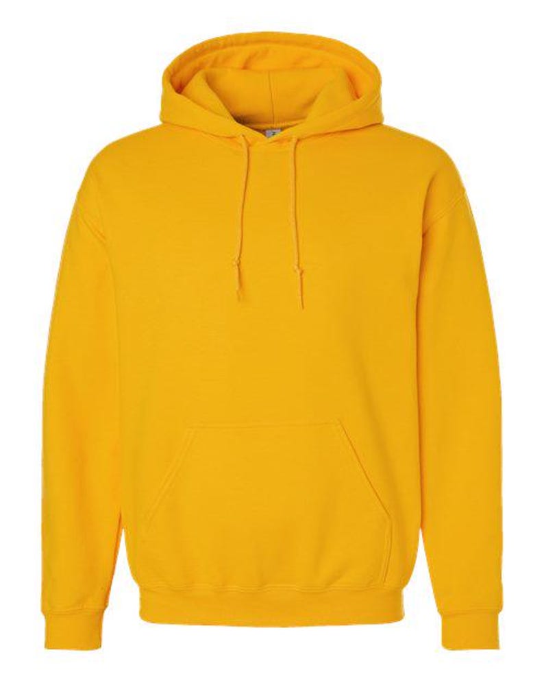 Puede incluir: Una sudadera con capucha de color amarillo mostaza con capucha con cord&oacute;n y bolsillo de canguro. La sudadera est&aacute; hecha de un material suave y es adecuada para ropa casual. La sudadera con capucha es de color amarillo brillante.