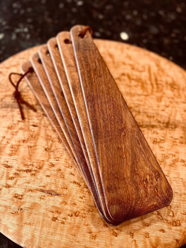 est Wood Spatula, America's Favorite Spatula, Best Reviews, Top Rated Spatula, Cast Iron Skillet, Nonstick Skillet, Dutch Oven, BBQ Grill Accessory, Pellet Smoker, Dad Gift, Son Gift, Brother Gift, Sister Gift, Mom Gift, Mother Gift, Husband Gift