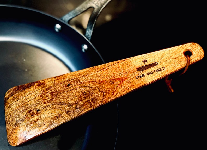 Best Wood Spatula, America's Favorite Spatula, Best Reviews, Top Rated Spatula, Cast Iron Skillet, Nonstick Skillet, Dutch Oven, BBQ Grill Accessory, Pellet Smoker, Dad Gift, Son Gift, Brother Gift, Sister Gift, Mom Gift, Mother Gift, Husband Gift