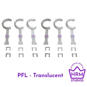 Puede incluir: Un conjunto de componentes de pl&aacute;stico transl&uacute;cido en forma de C con piezas rectangulares a juego. El texto "PFL - Translucent" se muestra debajo de los objetos, con un logotipo p&uacute;rpura que dice "HRM STUDIOS" y "AN ORIGINAL DESIGN BY".