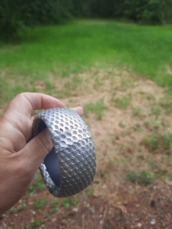 Chunky silver patterned bangle bracelet - image 4