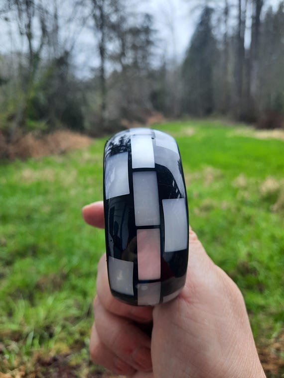 Bangle With Inlaid Imitation Mother of Pearl - image 1