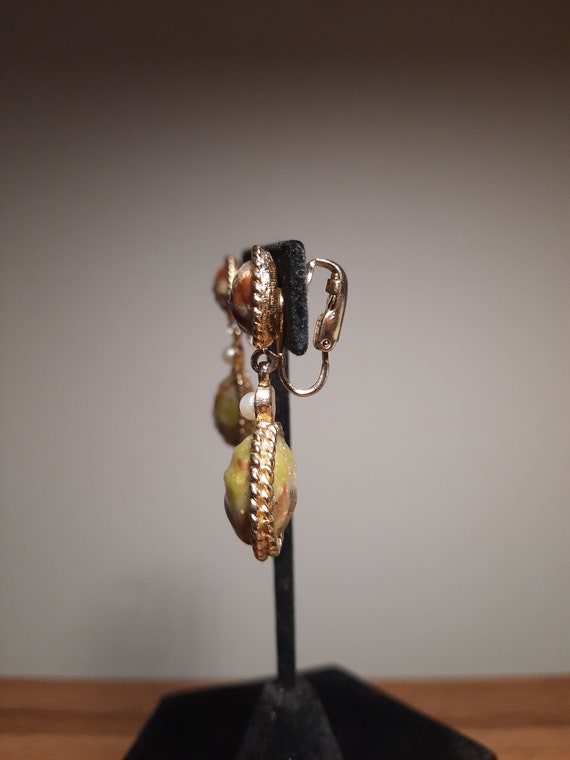 Vintage Signed KRAMER Marbled Simulated Agate Cab… - image 2