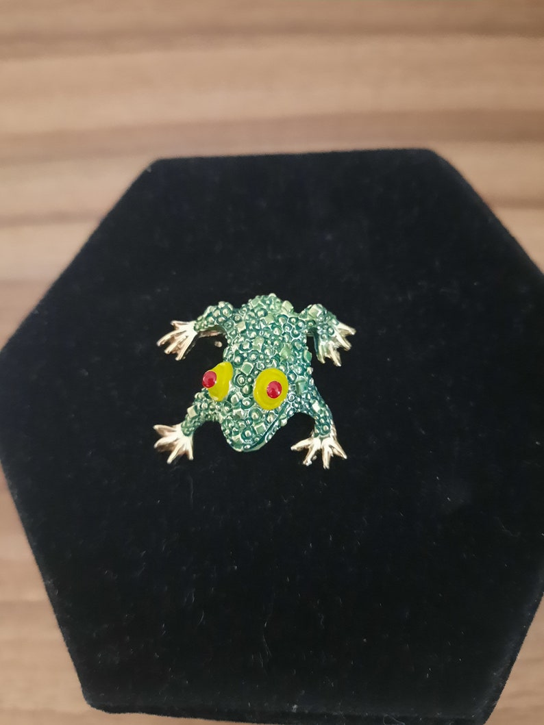 Vintage GERRY'S Signed Green Bumpy Texture Fat Frog Shiny Gold Tone Brooch Pin Fashion Best Gift image 1