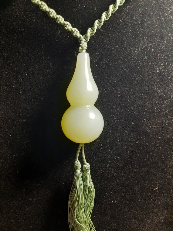 Vintage Chinese Jade Double Gourd Necklace Fashion