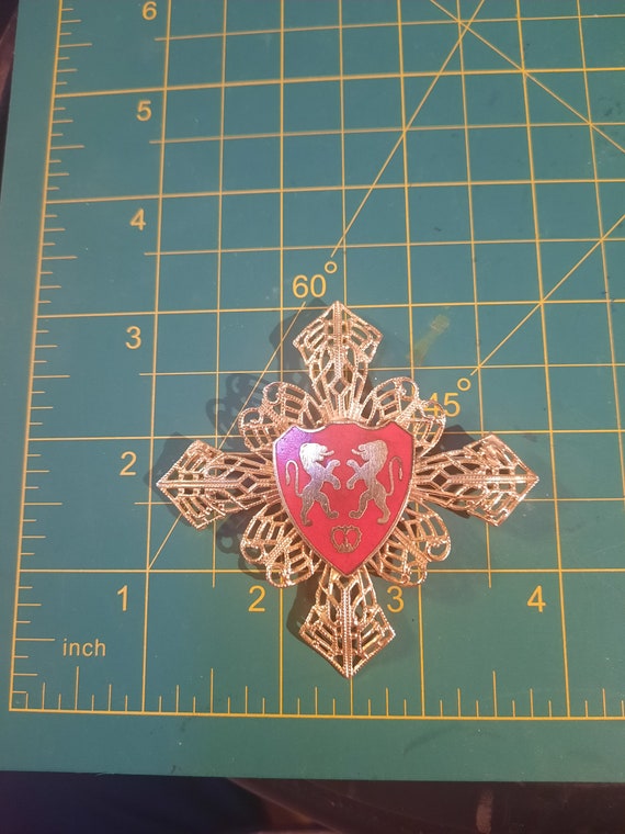 Vintage Heraldic Royal Cross Gold Tone Enamel Fas… - image 5