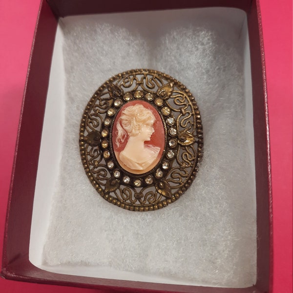 Vintage cameo brooch coral cubic zirconia bronze