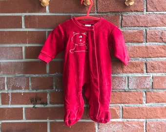 vintage Roots pyjama de Noël à pieds en velours rouge fabriqué en CAO