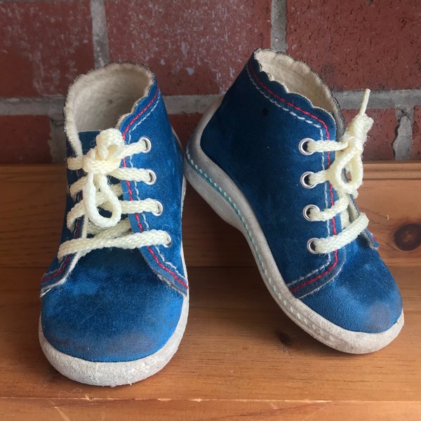 Vintage Baby Blue Suede Shoes / Cowboy Print /