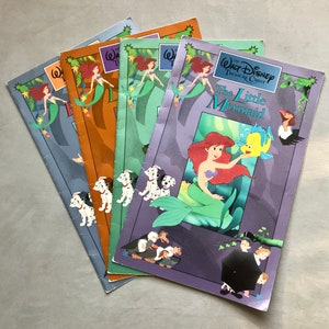 1991 vintage extra grote Walt Disney schatkist paperback boeken veel van vier - De kleine zeemeermin, 101 Dalmatingen, Bambi en Peter Pan
