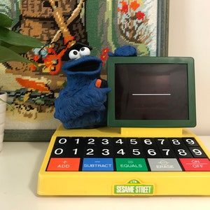1976 Vintage Sesame Street Electronic Blackboard - Cookie Monster - Nostalgic Gift - Kids Room Decor - Vintage Kids Toys - Film Prop RARE