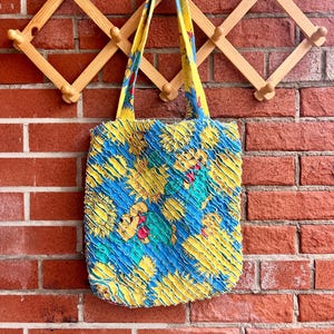 Sac cabas Winnie l'ourson fait main bleu et jaune