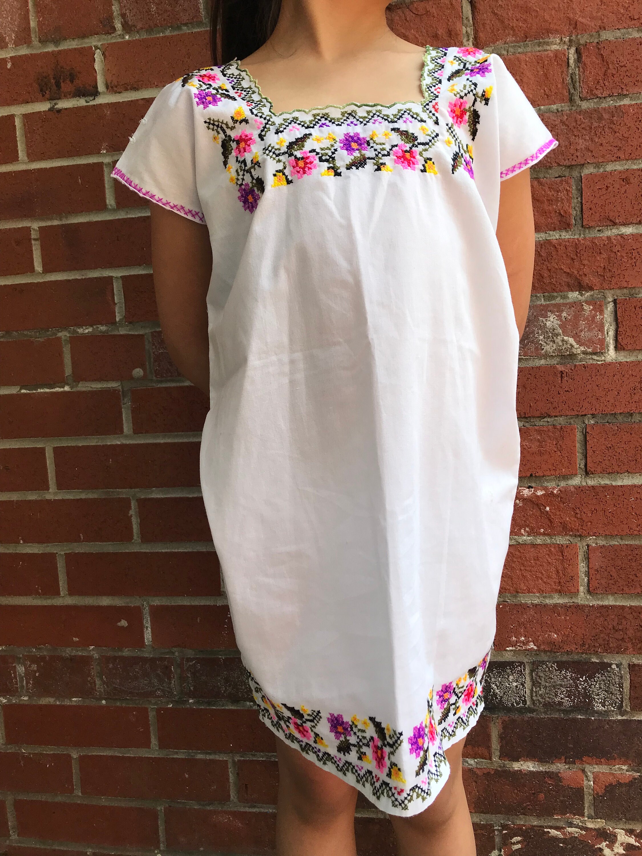 Robe Fille Brodée Artisanale Du Nicaragua - Taille 1, Coton, Coupe Fourreau, Neuf Sans étiquette